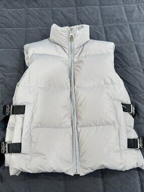 GIVENCHY PUFFER VEST L (50)